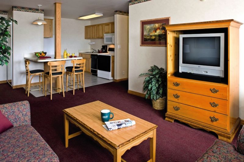 GRAY WOLF INN & SUITES WEST YELLOWSTONE, MT